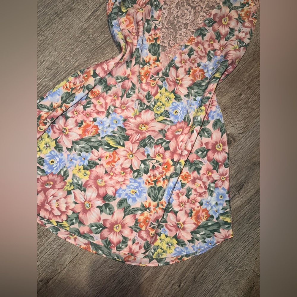 Victoria’s Secret vintage 90’s gold label floral lace slip dress - Picture 5 of 5